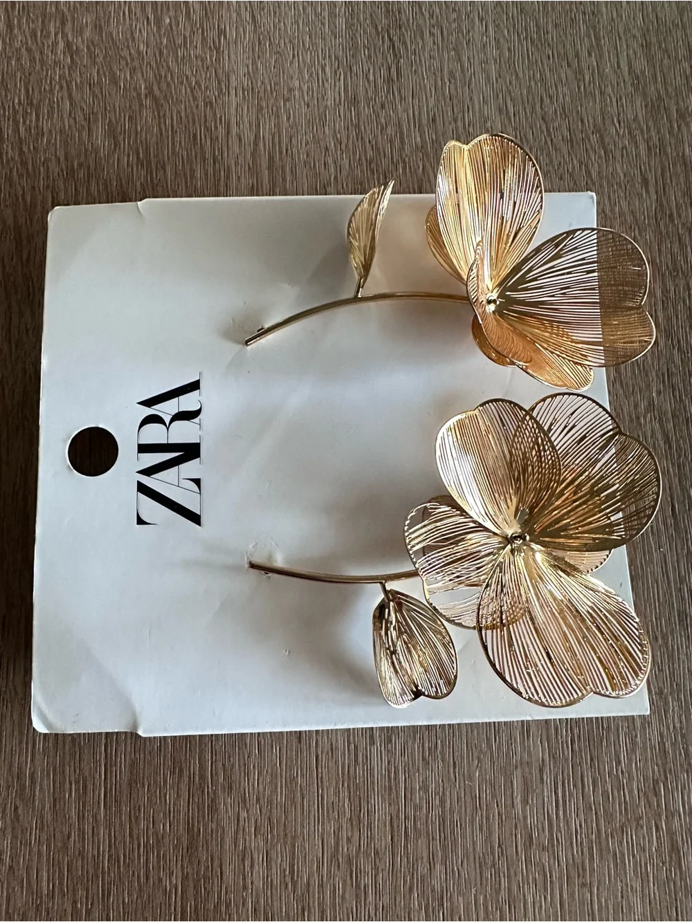 Zara Flower Earrings in Gold Tone